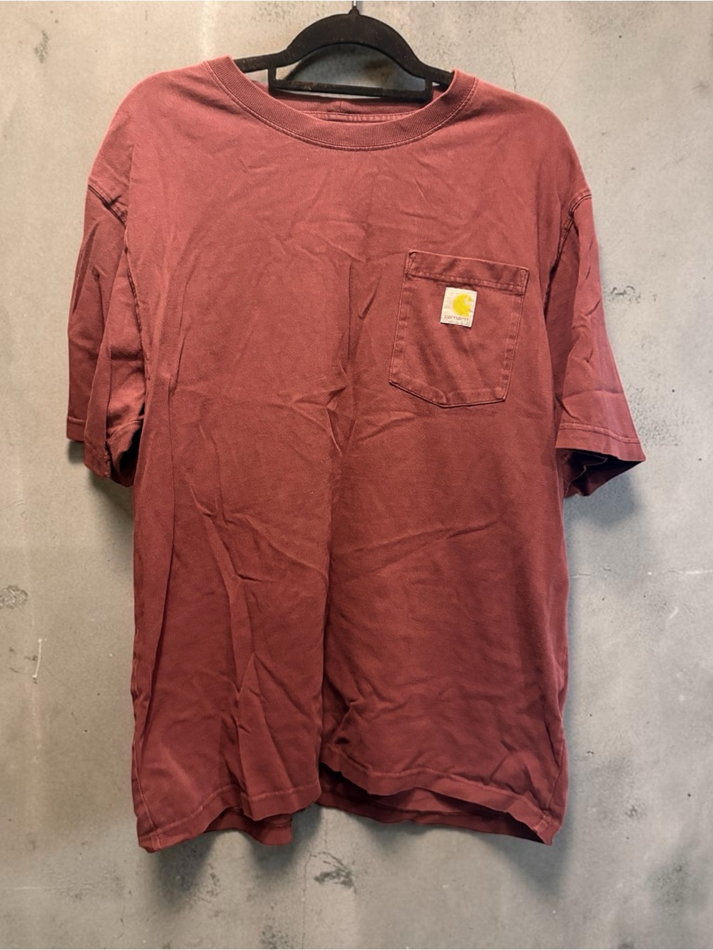 Carhartt Short-Sleeve Pocket Tee in Dusty Red